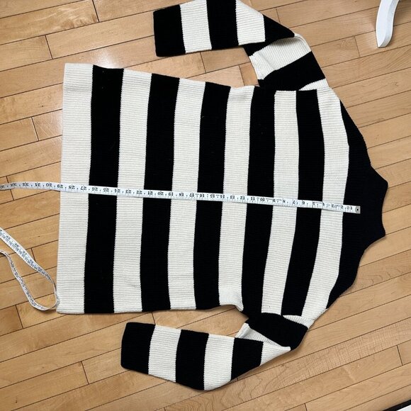 EXPRESS Black & White Striped Quarter Zip Sweater Long Line Size Medium - Picture 8 of 10